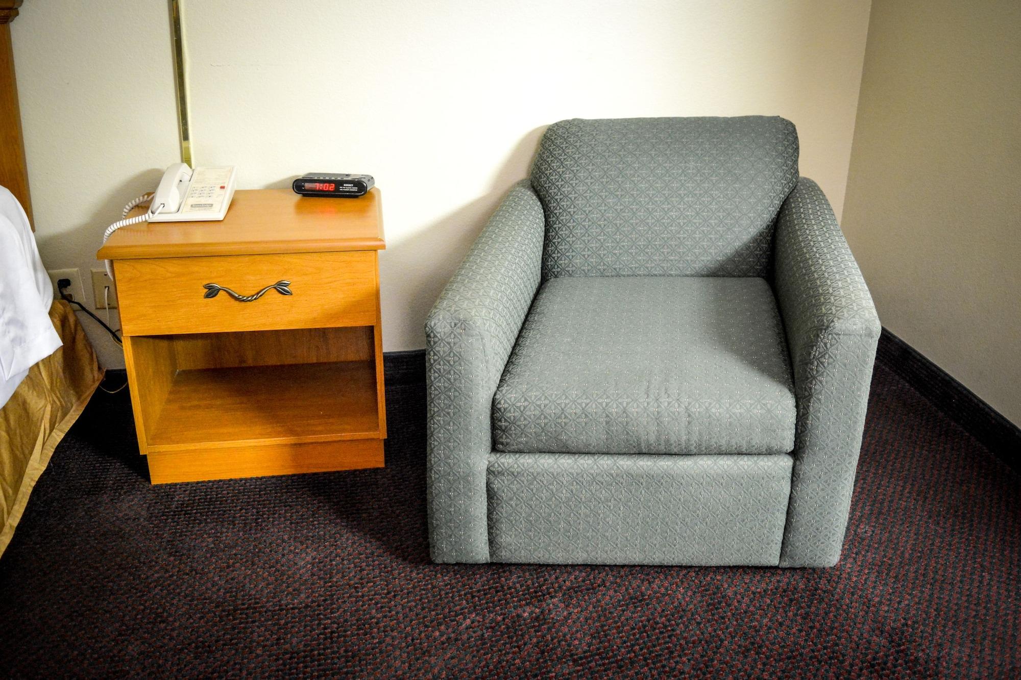 Travelodge By Wyndham St. Louis Berkeley Bagian luar foto