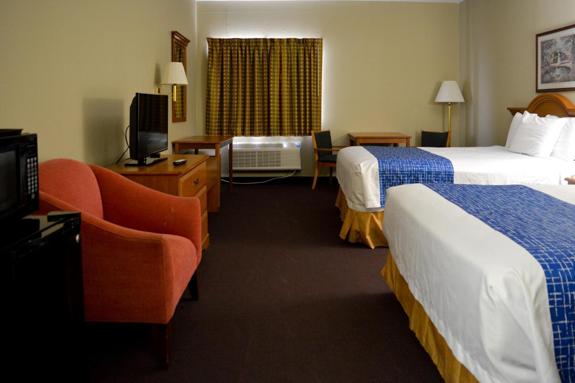 Travelodge By Wyndham St. Louis Berkeley Bagian luar foto